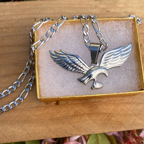 Stainless Steel Eagle Pendant and Chain Men Women WATERPROOF / Águila Acero - Picture 4 of 5